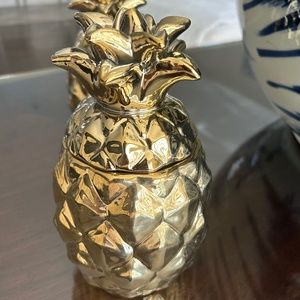NEW WEST ELM Gold pineapple candle